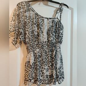 Women's One Shoulder All Over Print Top size L